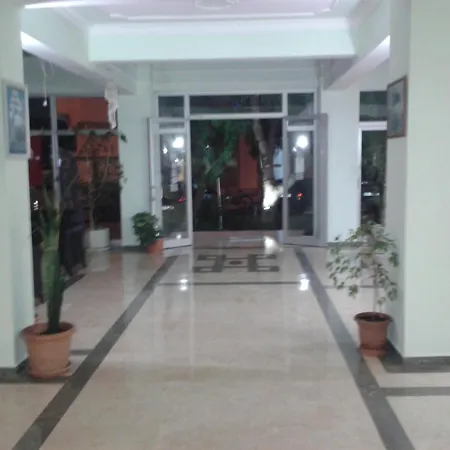 私日恩别墅酒店