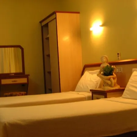 私日恩别墅酒店 酒店 Çeşme